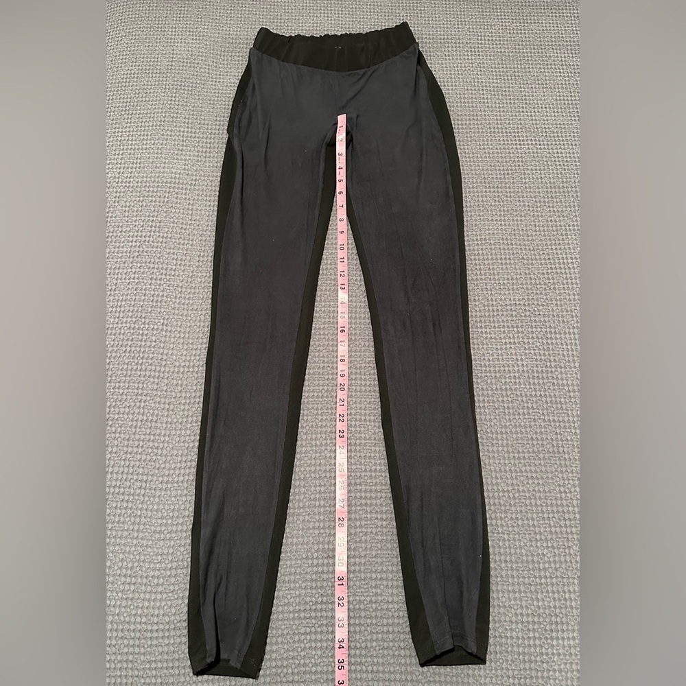 Velvet two-toned leggings
